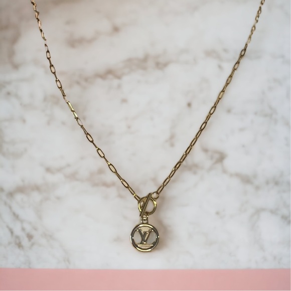 Louis Vuitton Upcycled LV charm toggle necklace - Picture 5 of 7